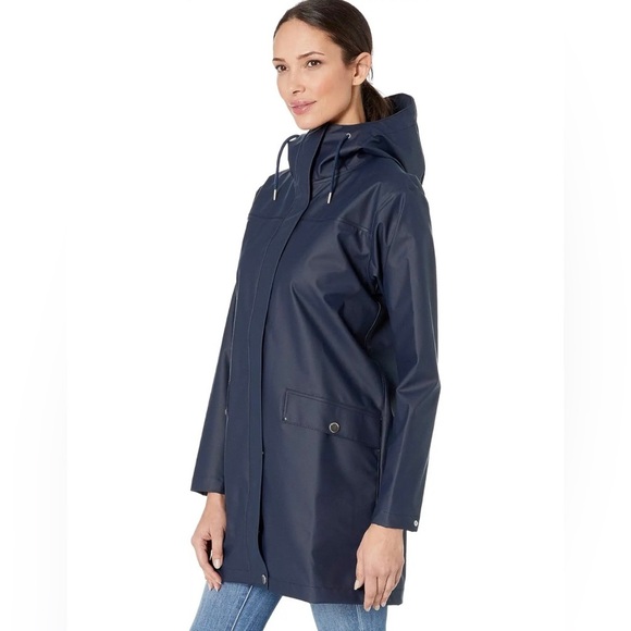 NWT Helly Hansen HH Women’s Waterproof Rain Jacket In Navy - Picture 2 of 10
